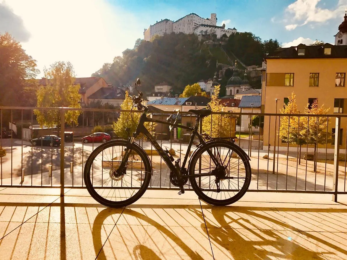 Mozarts Piano-Apartment With Cinematiccityview Salzburg